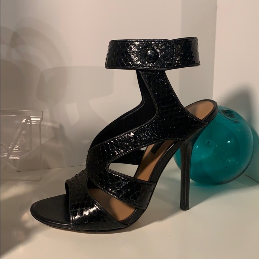 Ann Taylor heels